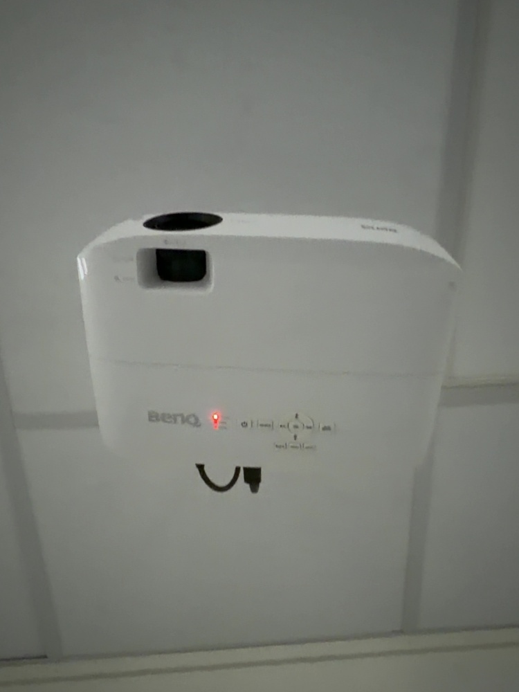 1545071-2 Projektor med projektorduk - BenQ