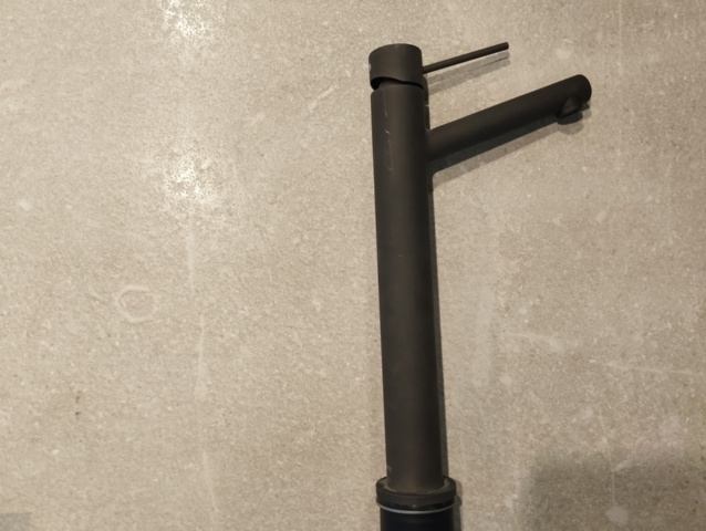 Tvättställsblandare - Scandtap, hög modell, Coal på auktion i Kronoberg, Växjö hos PS Auction