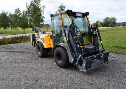 Tool carrier Belos Transgigant
