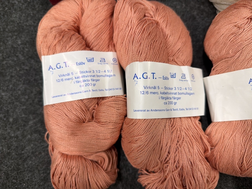1582644-2 10 skeins of cable-twisted cotton yarn 200g