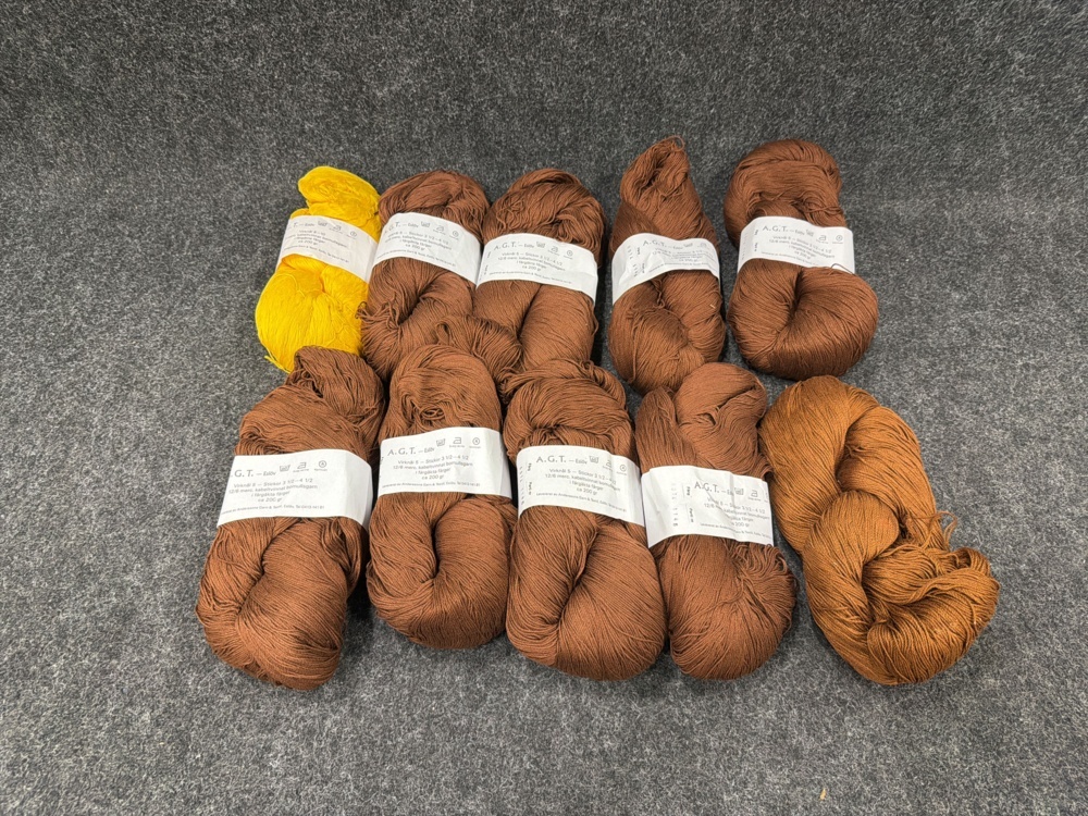 1582650-1 10 st nystan kabeltvinnat bomullsgarn 200g