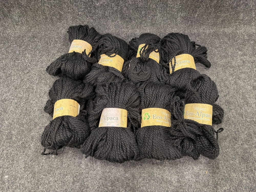 1582655-1 8 st Alpaca-garn