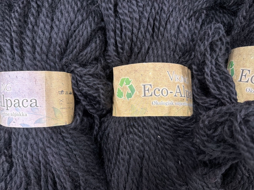 1582655-2 8 st Alpaca-garn