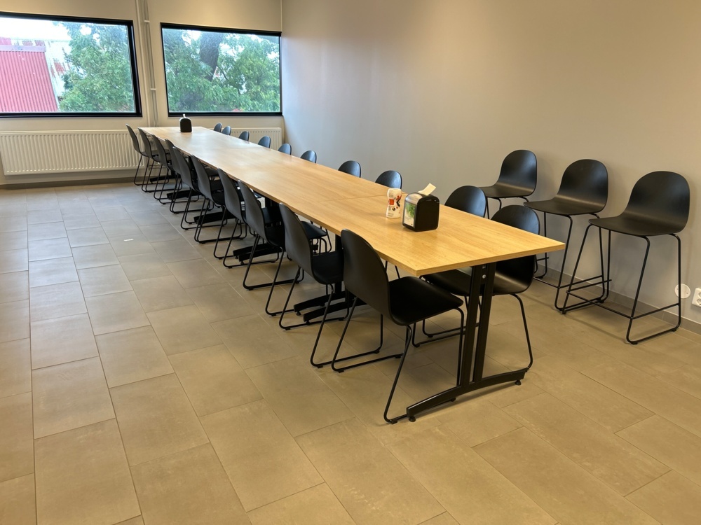 1545983-2 Large collection of office furniture Aj Products - 5 tables, 20 chairs and 3 bar stools