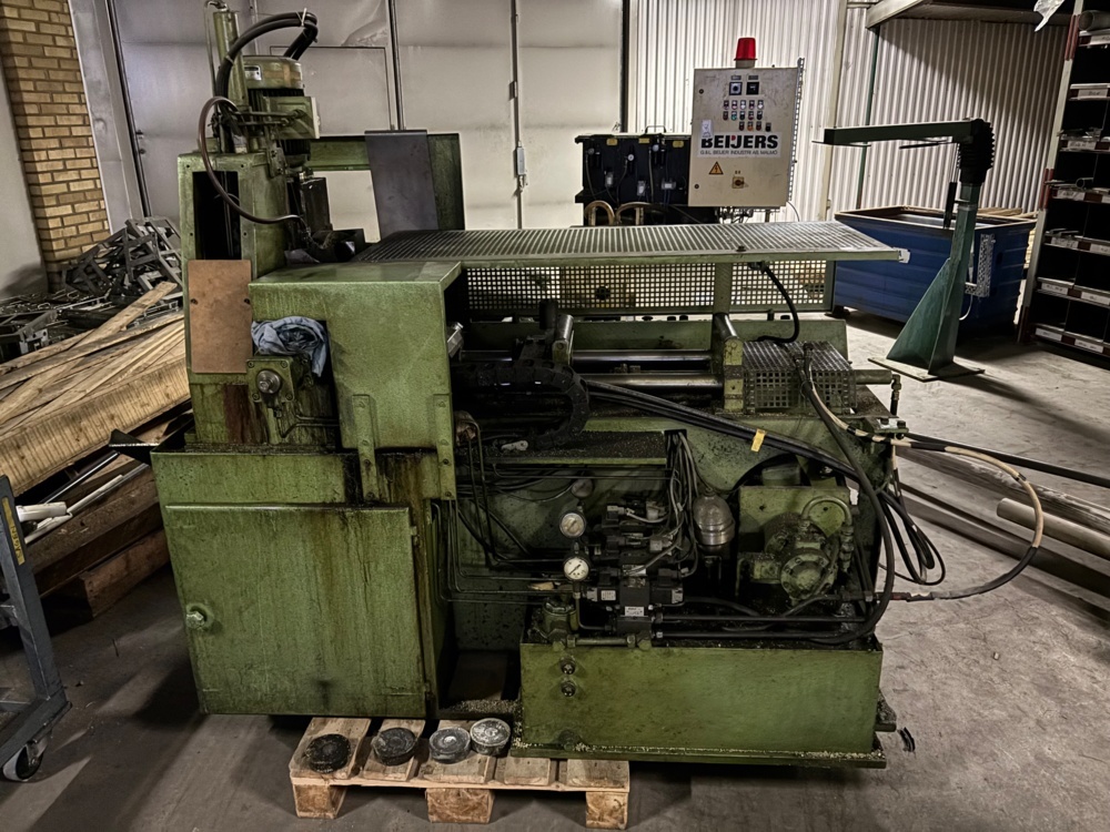 1563399-1 Automatisk såg-/kapmaskin med materialhantering – Eisele VA-0 H – 1980