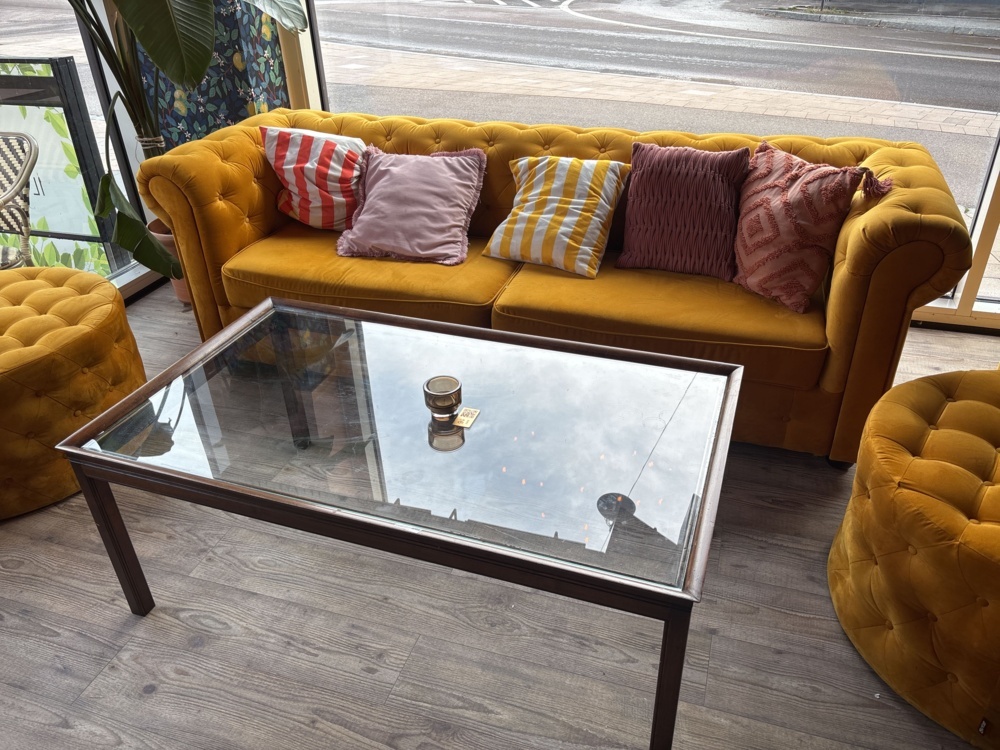 1425959-2 Restaurant furniture - Sofa, poufs, etc.