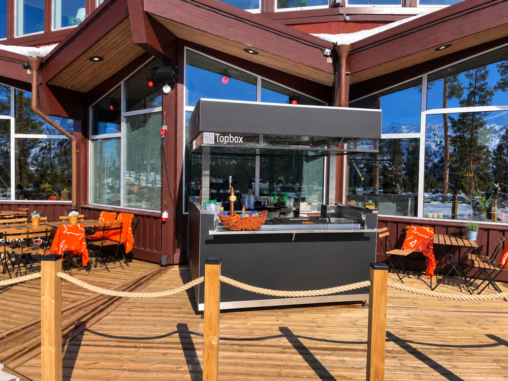 1530126-2 Outdoor bar with cold storage and heating – TopBox Bar 23