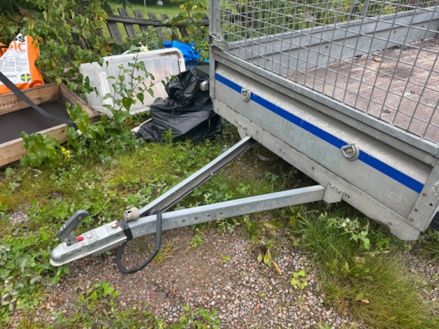 1406081-2 Thule släpkärra