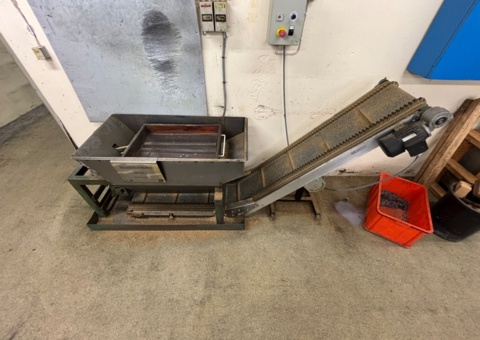Spånseparator med spåntransportör– Varmec