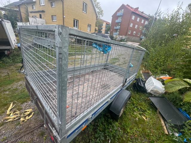 1406081-8 Thule släpkärra