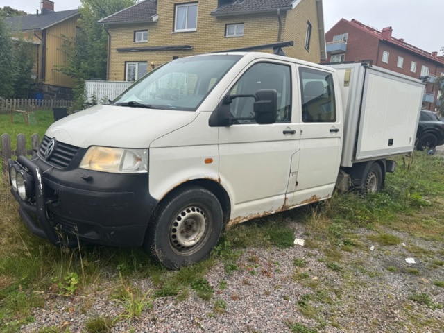 Volkswagen Transporter Chassi Dubbelhytt T30 2.5 TDI DPF 4Motion 10v Manuell, 131hk, 2007 på auktion i Värmland, Säffle hos PS Auction
