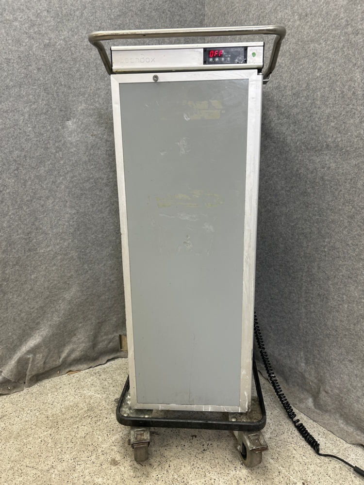 1529554-1 Warming cabinet on wheels - Scanbox GLE12 -2009