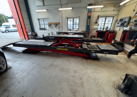 Nimalift car lift – maximum load 5,000 kg