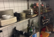 1425970 Hyllor 2 st med innehåll