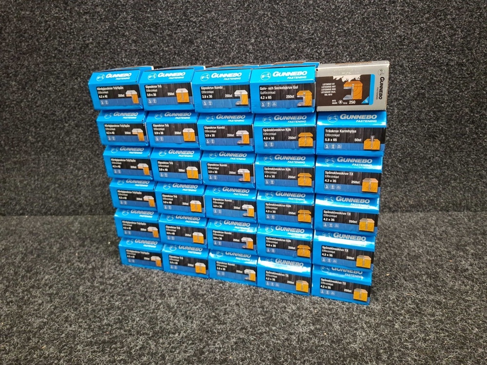 1581594-1 8800 pcs Chipboard screws, Wood screws, Drywall screws etc., Gunnebo