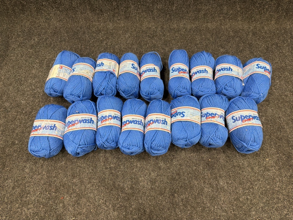 1582672-1 17 balls of wool