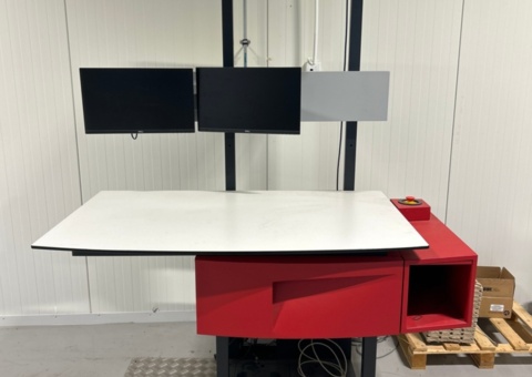 Workstation with lighting and 2 screens