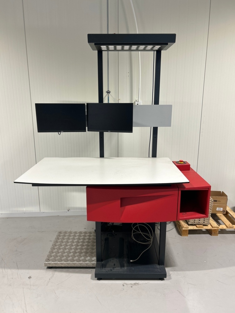 1545995-1 Workstation with lighting and 2 screens