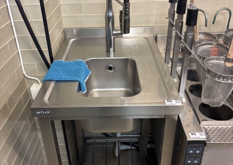 Stainless steel sink with mixer - WOKK