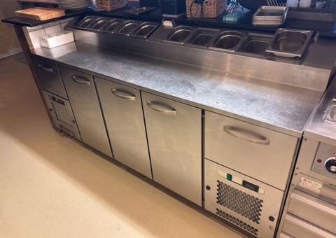 Larger cold sideboard with cooling trough, drawers and cabinets