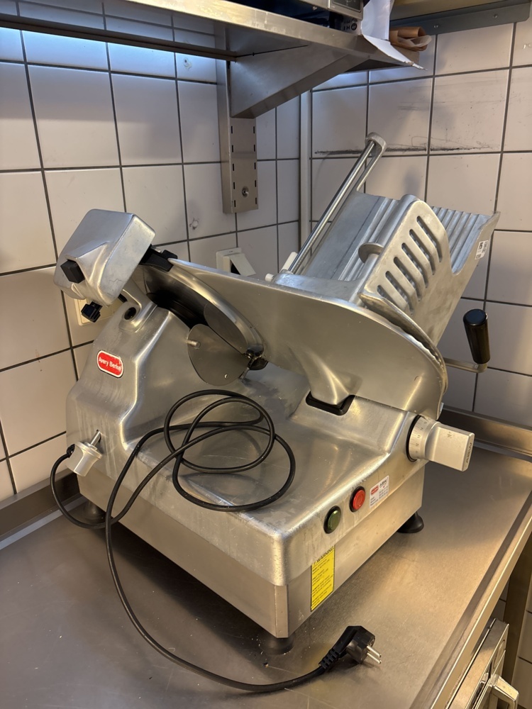 1425998-2 Cutting machine - Avery Berkel
