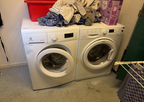 Washing machine and dryer - Electrolux and WMG