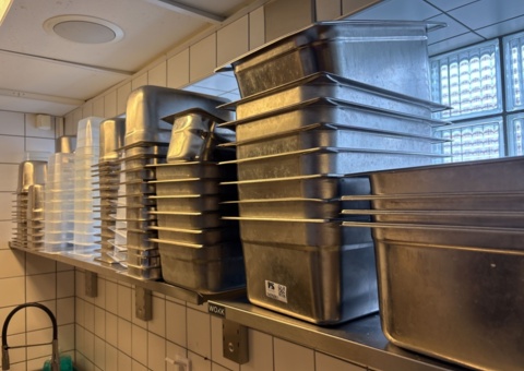 Collection of canteens and various kitchen equipment