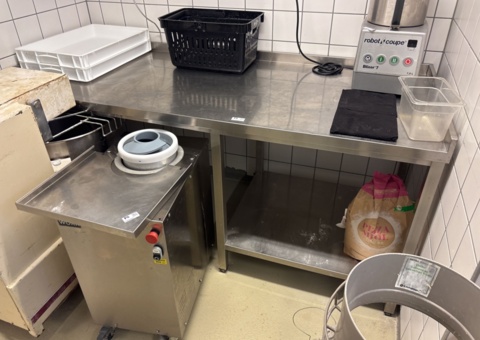 Storage table