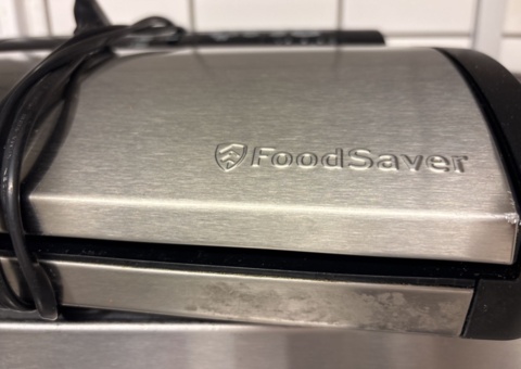 Vacuum packer - FoodSaver V2860