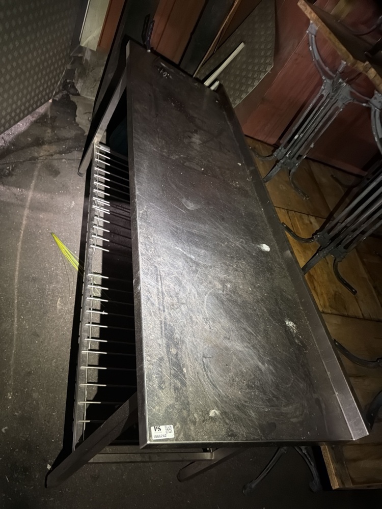 1566242-2 Stainless steel kitchen counter with undershelf
