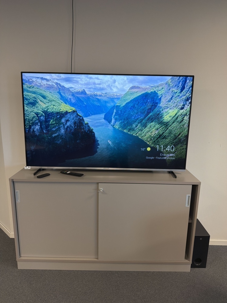 1566085-1 65" monitor with soundbar, subwoofer and conference camera - Voxicon VXV665UA