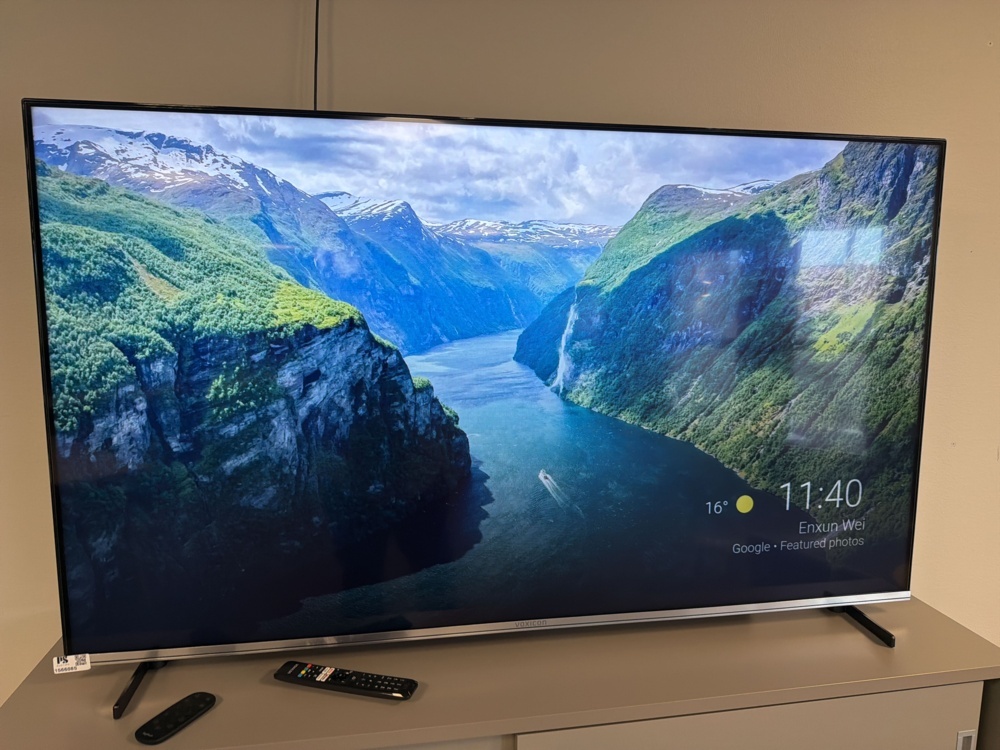 1566085-2 65" monitor with soundbar, subwoofer and conference camera - Voxicon VXV665UA