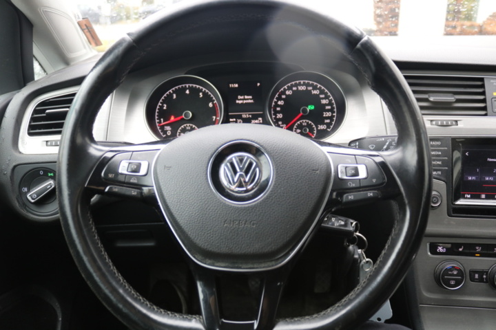 1515224-84 Volkswagen Golf Sportscombi 1.4 TGI (Bensin & Gas) BlueMotion DSG Sekventiell. 2015