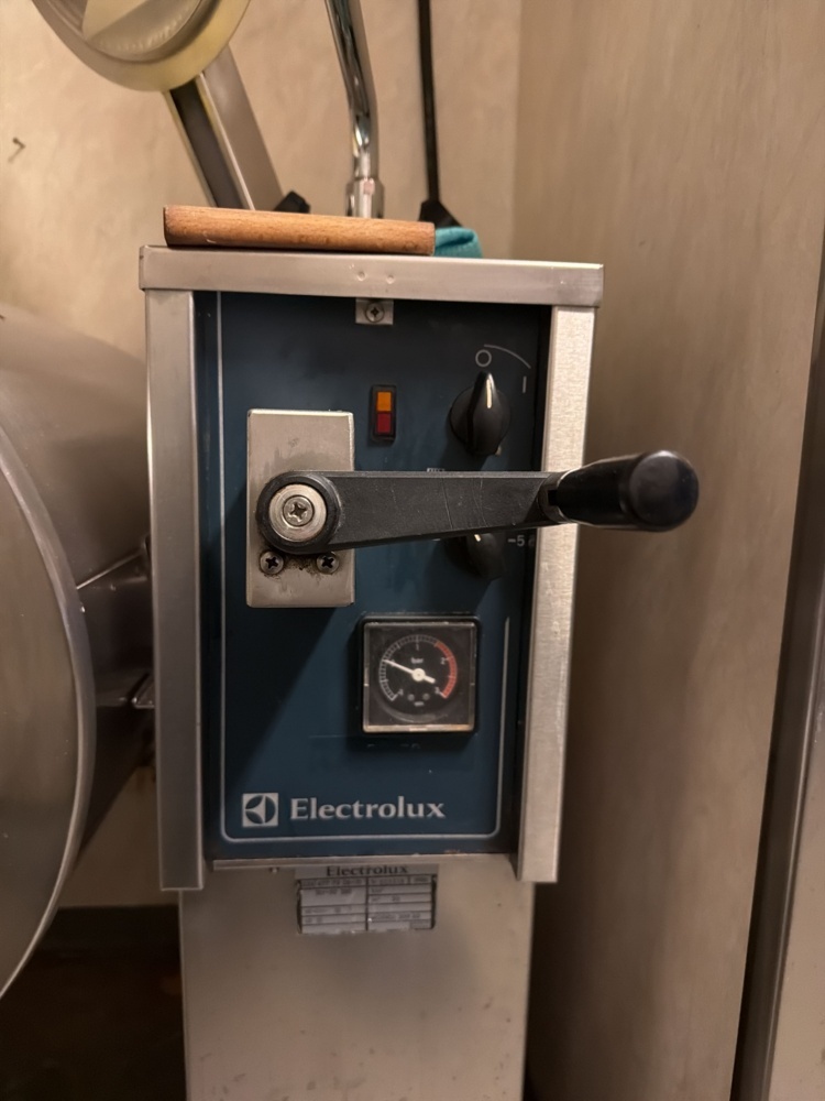 1566266-2 Cooking pot - Electrolux Model 309 40 -1986