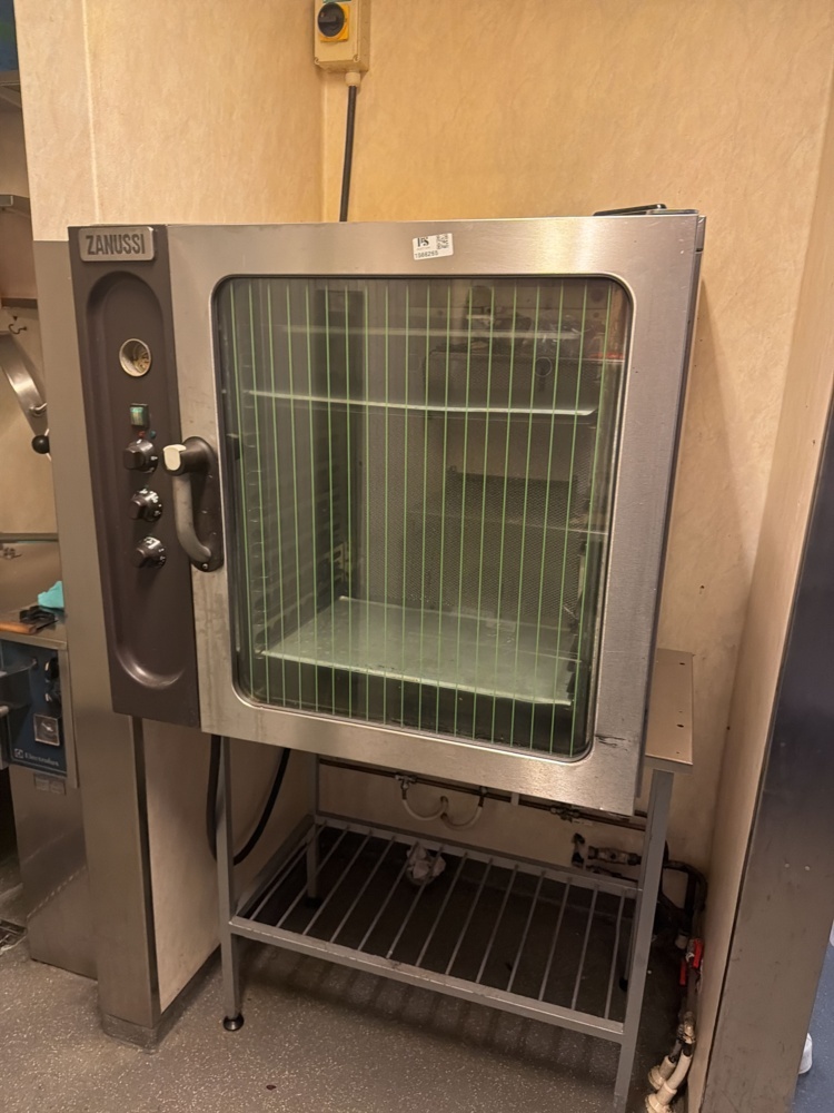 1566265-1 Oven with stand - Zanussi