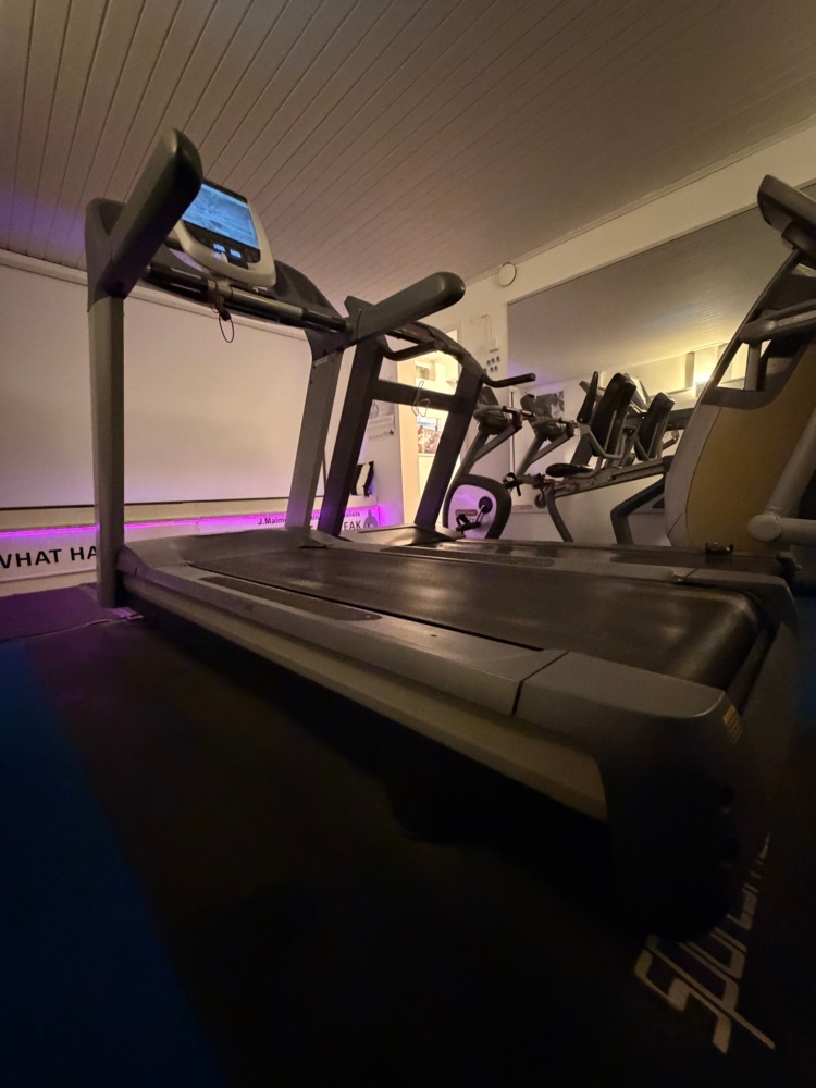 1540003-1 Löpband - Precor