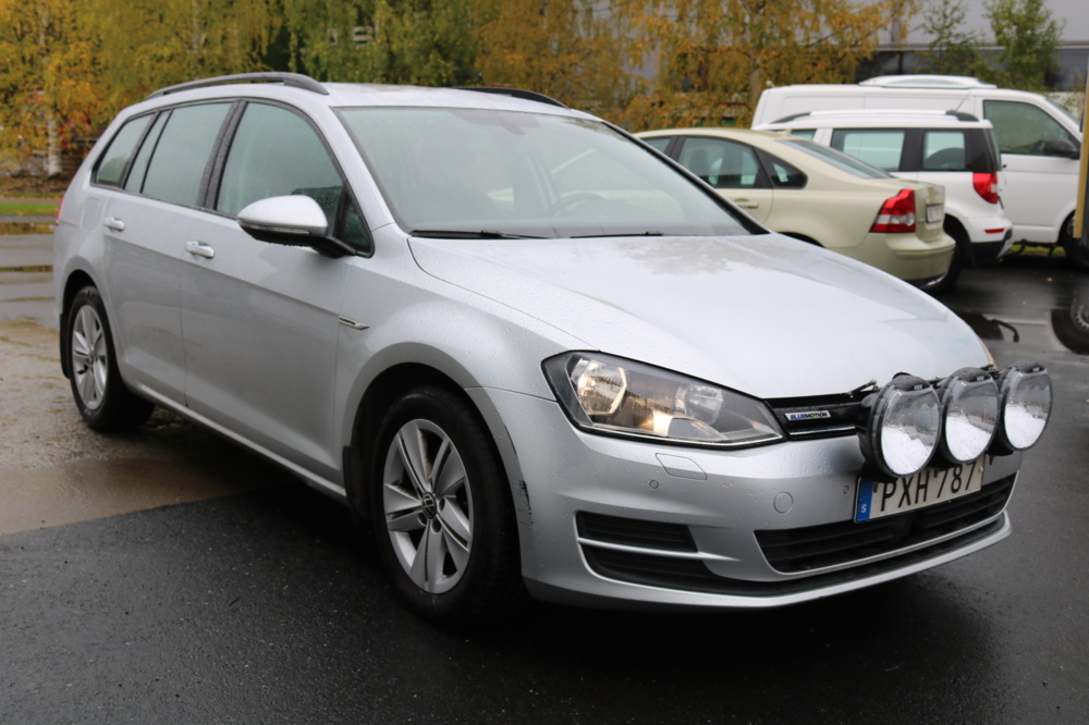 1515224-3 Volkswagen Golf Sportscombi 1.4 TGI (Petrol & Gas) BlueMotion DSG Sequential. 2015