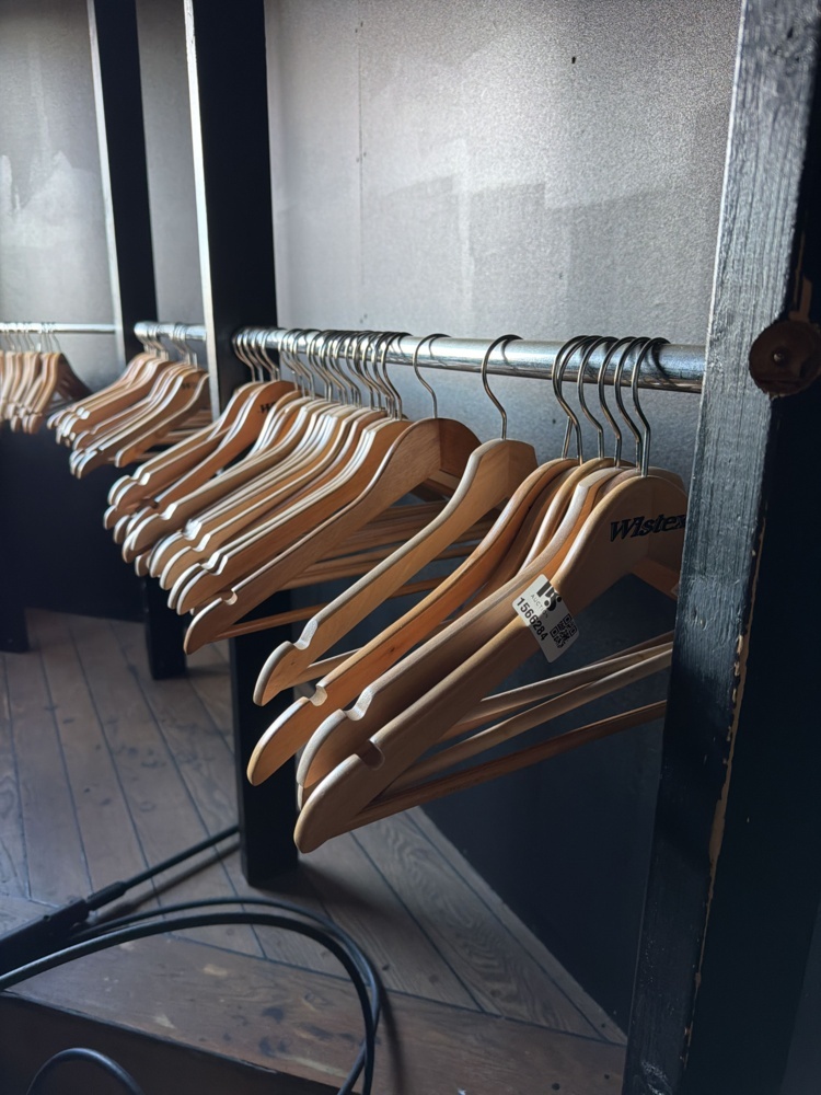 1566284-1 Collection of wooden hangers
