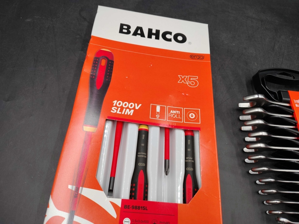 1583287-2 Tool sets - Bahco, screwdrivers, bits and combination spanners