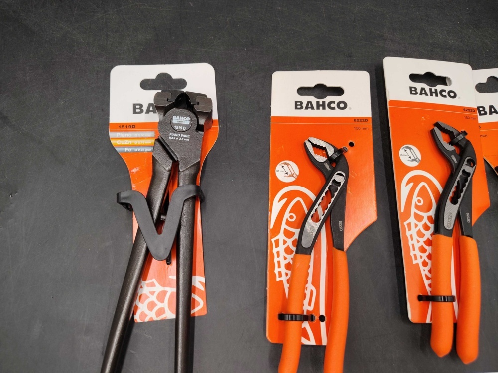 1583293-2 Pliers and pipe wrench - Bahco, assorted types