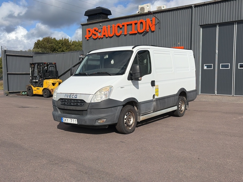 1576428-1 Iveco Daily 35S11 Van 2.3 Multijet II Manual, 106hp -2012