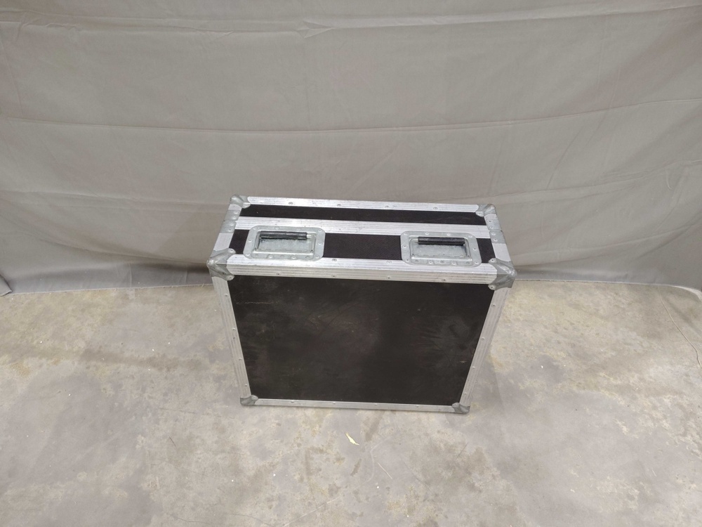 1582502-1 Transportcase, 1 st - för Yamaha 01-mixer