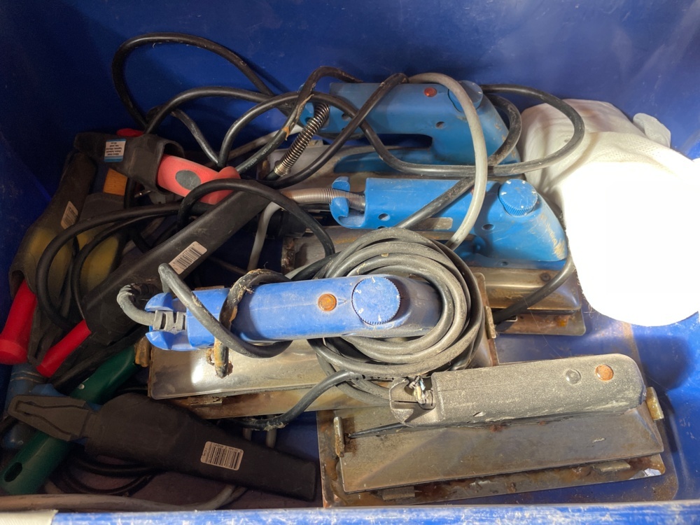1583427-2 Heaters 4 pcs and various in box