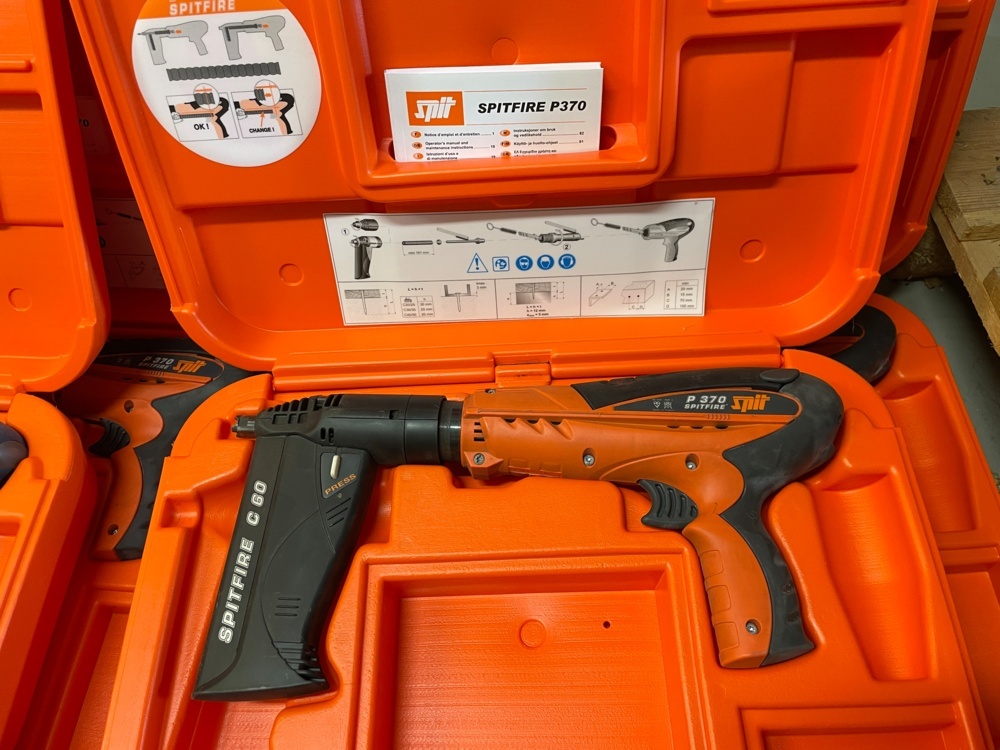1583455-2 Spikpistol Split Spitfire C 60