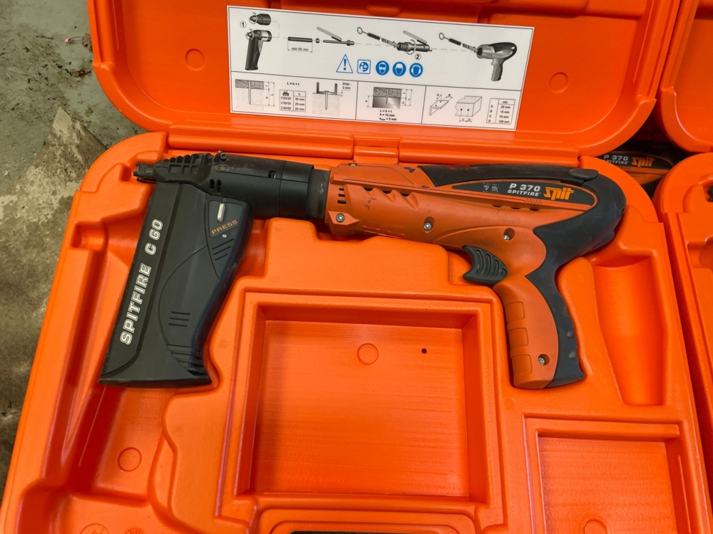 1583457-2 Nail gun Split Spitfire C 60