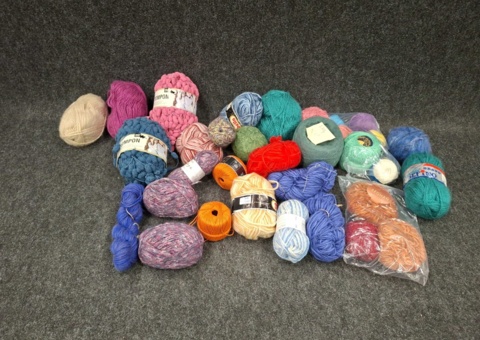 Assortment of yarn