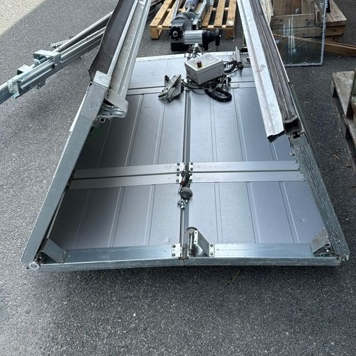1584709-2 Sectional door with door 200x290 cm (Lindab - 2013)
