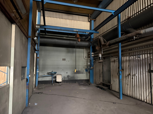 Lättravers Balkancar 1 Ton på auktion i Gävleborg, Gävle hos PS Auction