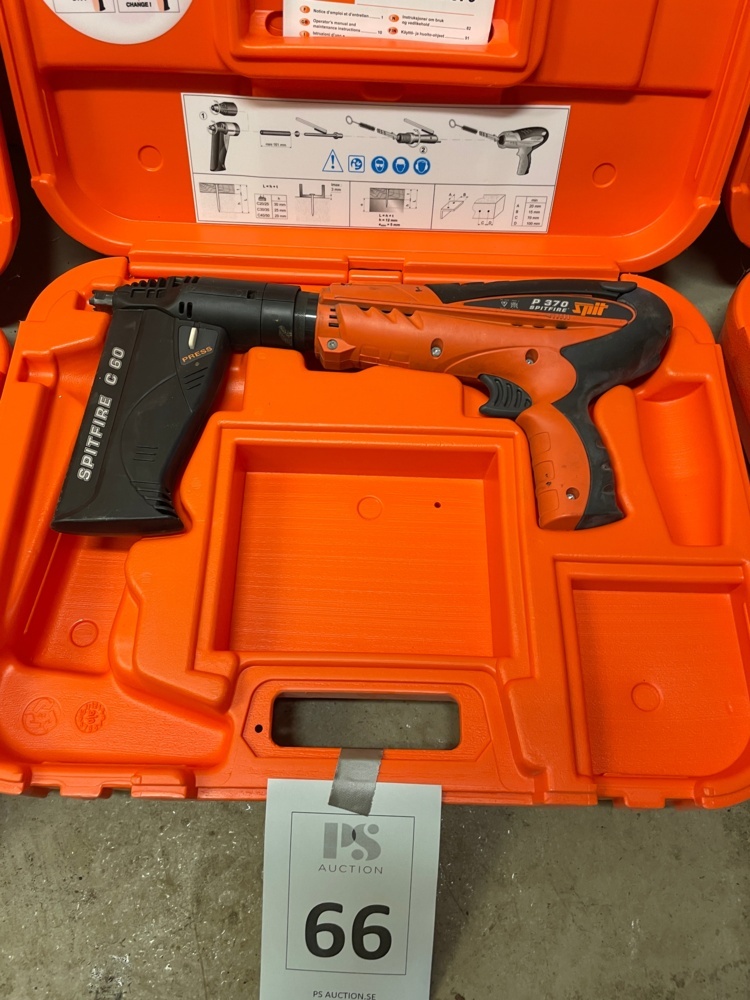 1583466-1 Spikpistol Split Spitfire C 60
