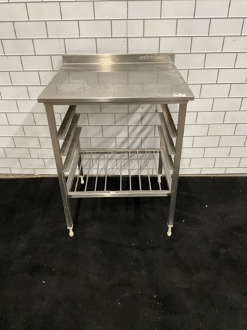 Rostfri arbetsbänk på auktion i Kronoberg, Växjö hos PS Auction